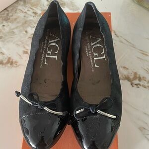 Designer AGL black patent toe cap ballet flats